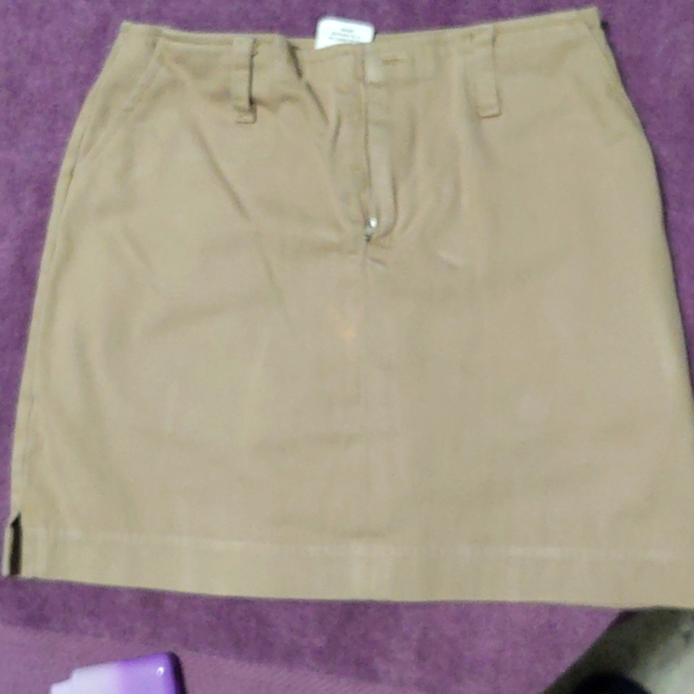 Girls uniform skirt  size 8